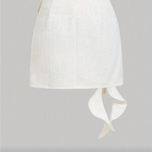 Elegant White Women's Skirt